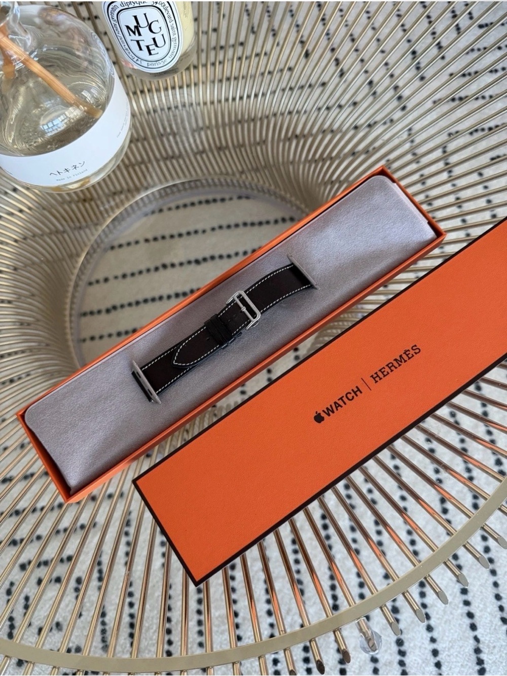Hermès Single Tour Leather Deployment Buckle Band Ébène for Apple Watch 46mm